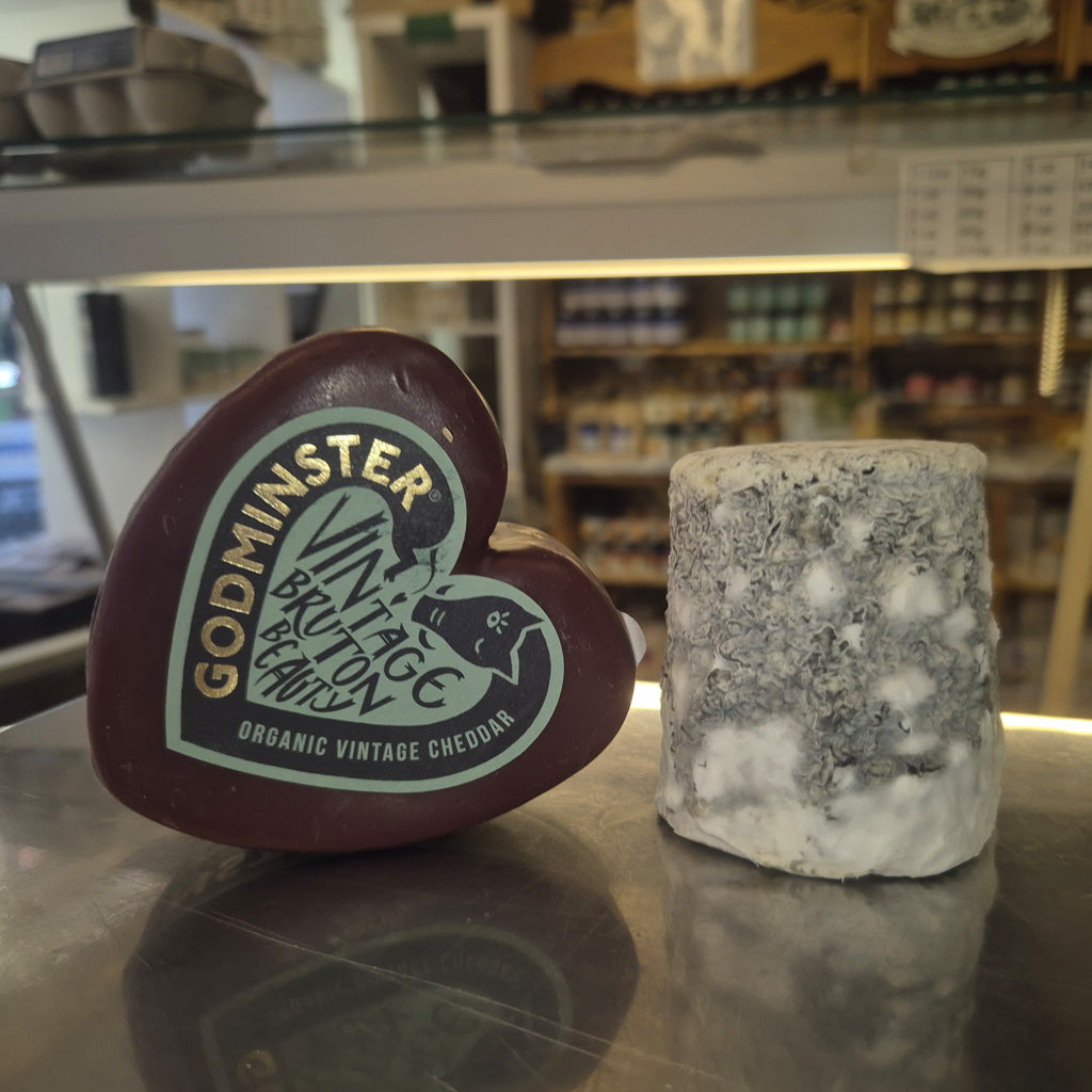 Ria Cheese Wedding Cake, 2.9kg cheese stack
