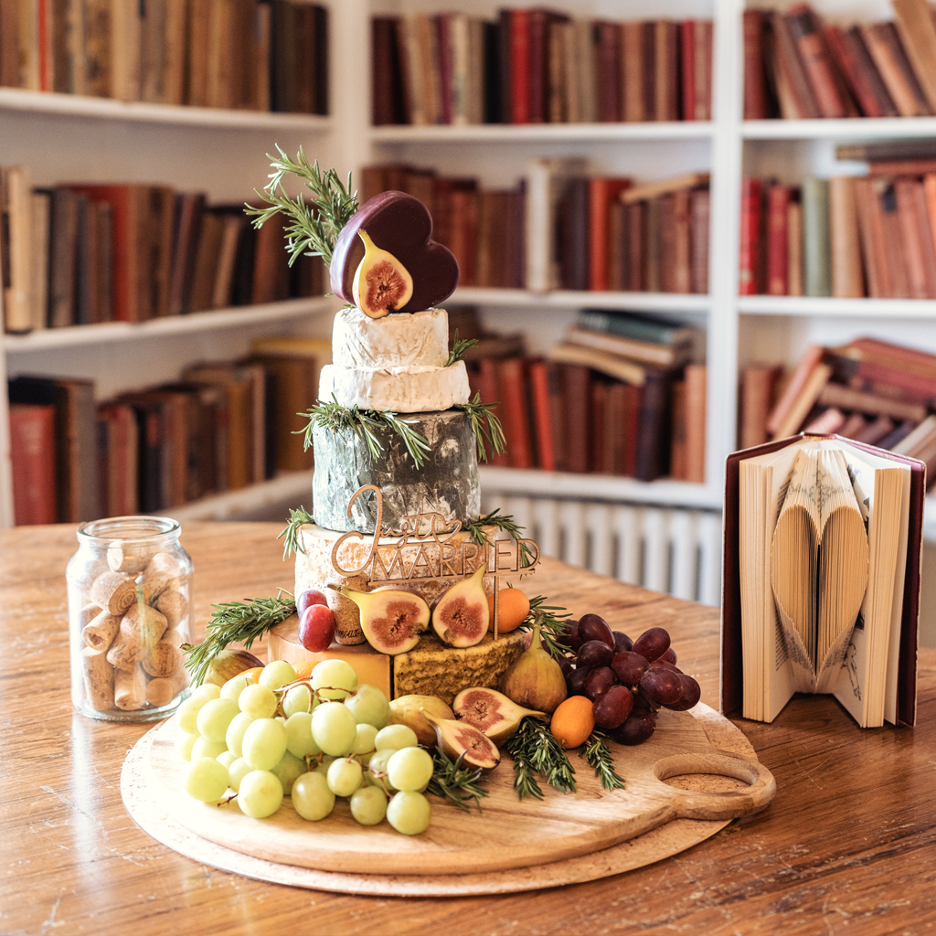 Katie Wedding Cheese Cake, 4.7kg to 7.7kg cheese tower.