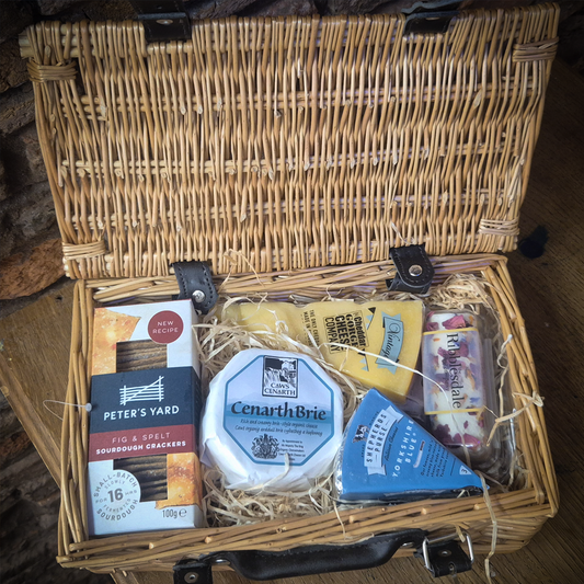 Blitzen hamper