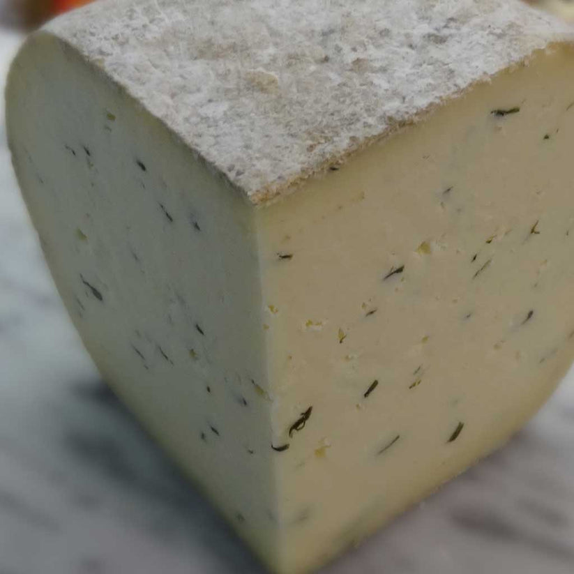 Monkland with Garlic and Chives, crumbly, tasty cheese – The Mousetrap ...