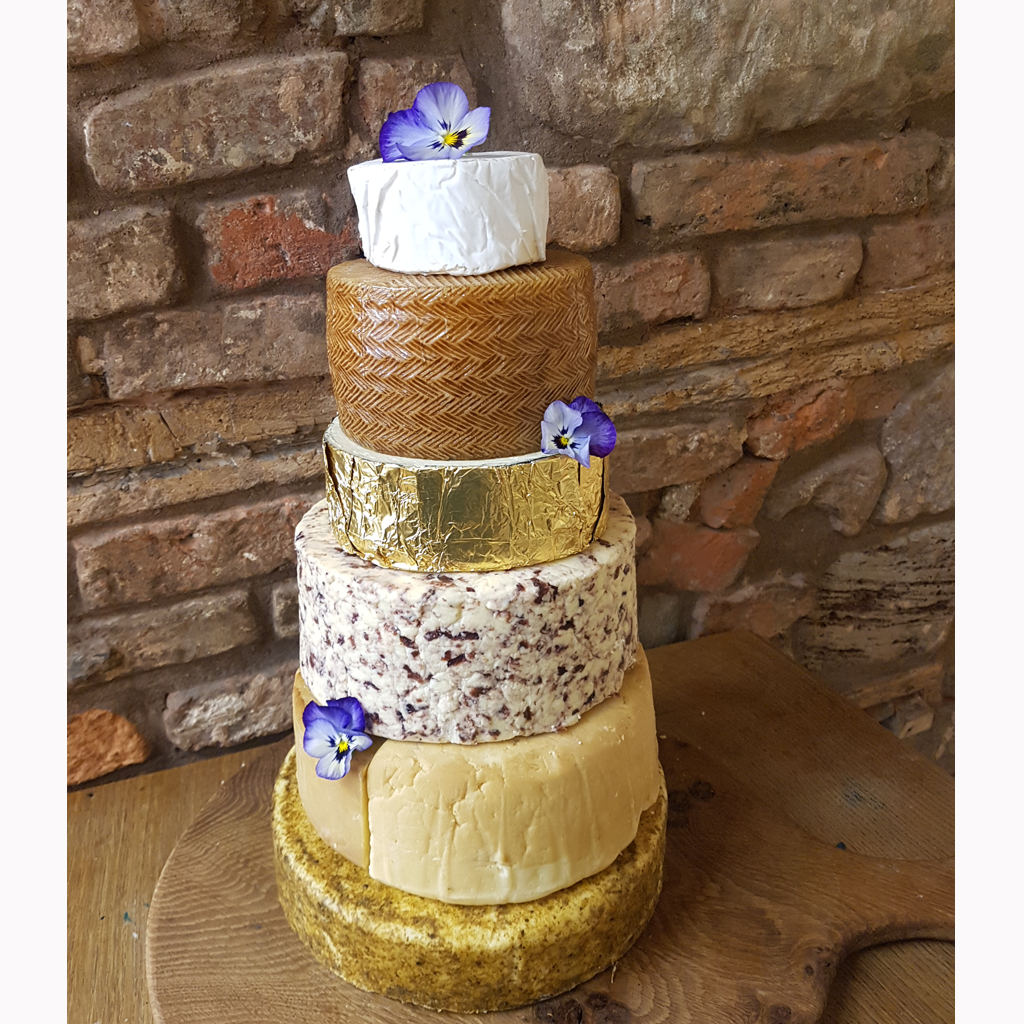 The Rachel Wedding cheese cake with large options